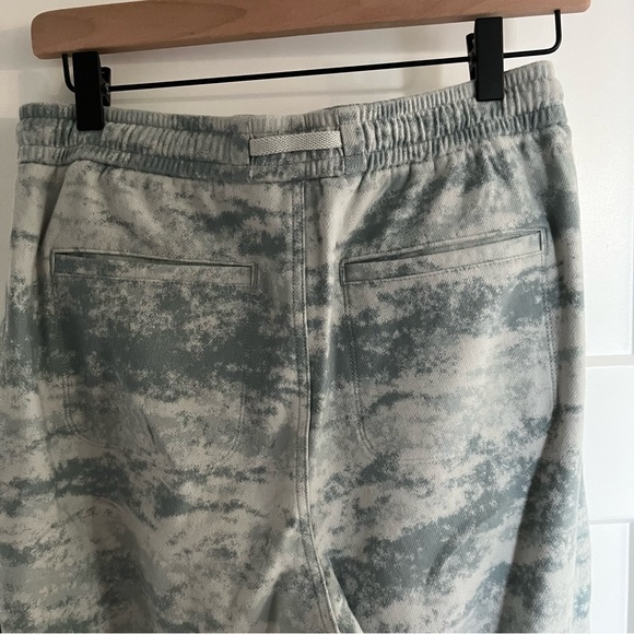 Athleta Farallon Jogger | S | Fog Camo Coast Gray - Picture 9 of 11